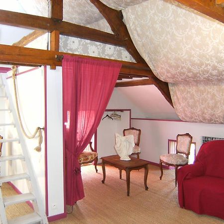 Le Relais Du Mont Chauve Bed & Breakfast Caumont-Sur-Aure Exterior photo