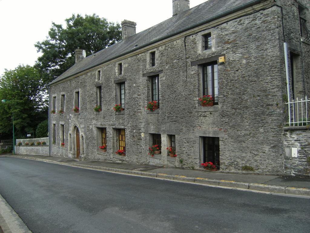 Le Relais Du Mont Chauve Bed & Breakfast Caumont-Sur-Aure Exterior photo