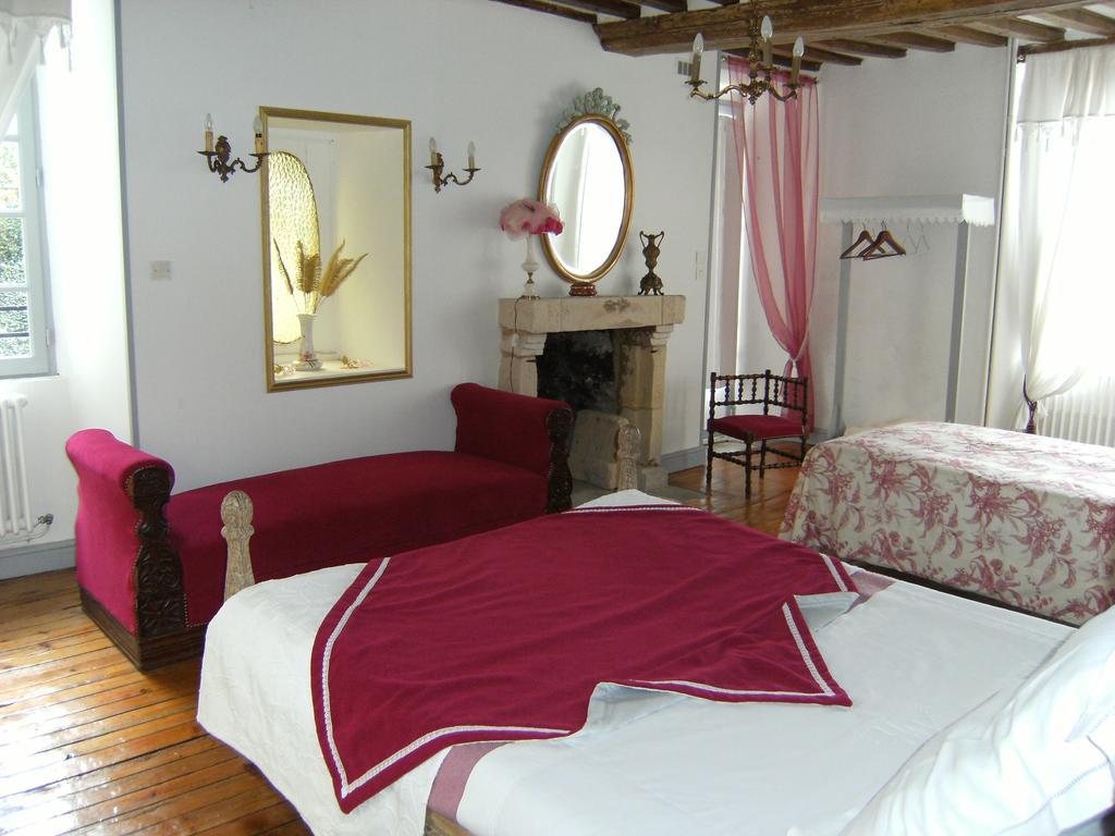Le Relais Du Mont Chauve Bed & Breakfast Caumont-Sur-Aure Room photo