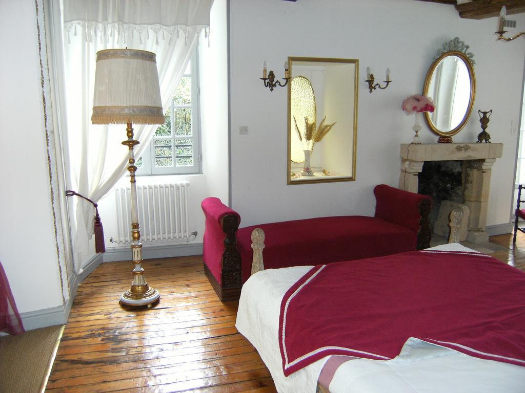 Le Relais Du Mont Chauve Bed & Breakfast Caumont-Sur-Aure Room photo