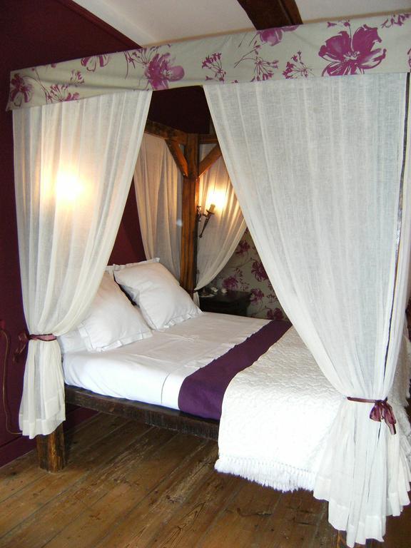Le Relais Du Mont Chauve Bed & Breakfast Caumont-Sur-Aure Room photo