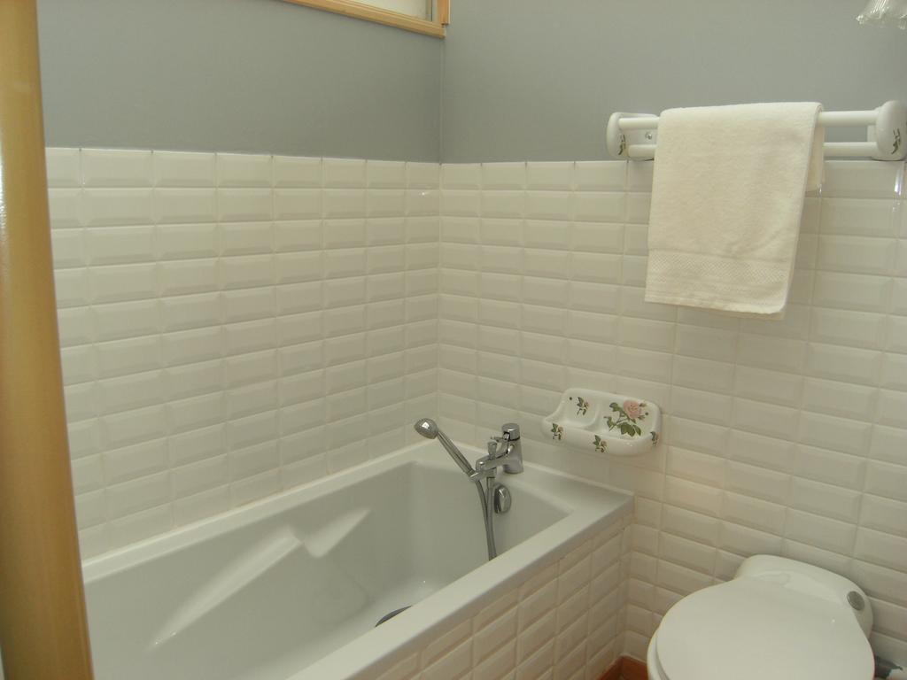 Le Relais Du Mont Chauve Bed & Breakfast Caumont-Sur-Aure Exterior photo