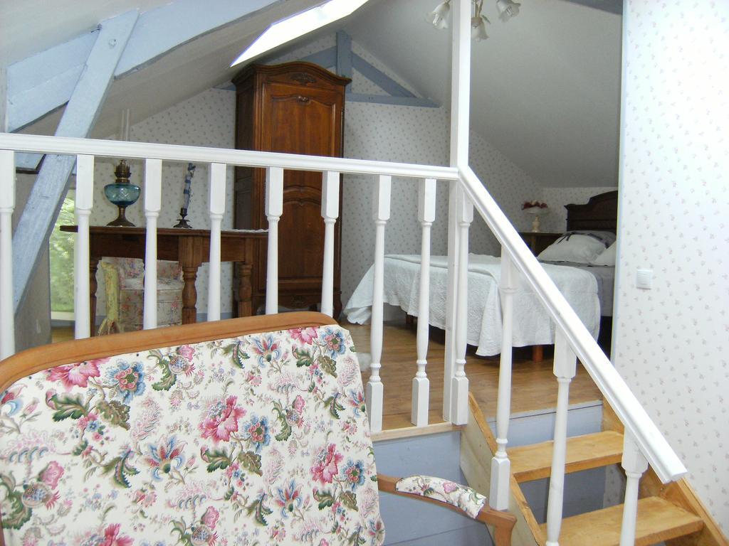 Le Relais Du Mont Chauve Bed & Breakfast Caumont-Sur-Aure Exterior photo